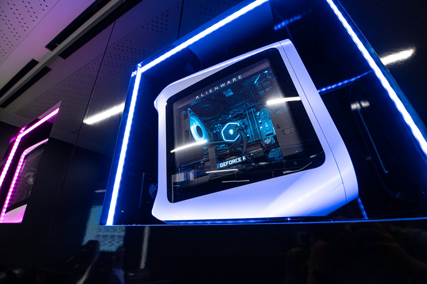 Team Liquid and Alienware Officially Open Alienware Training